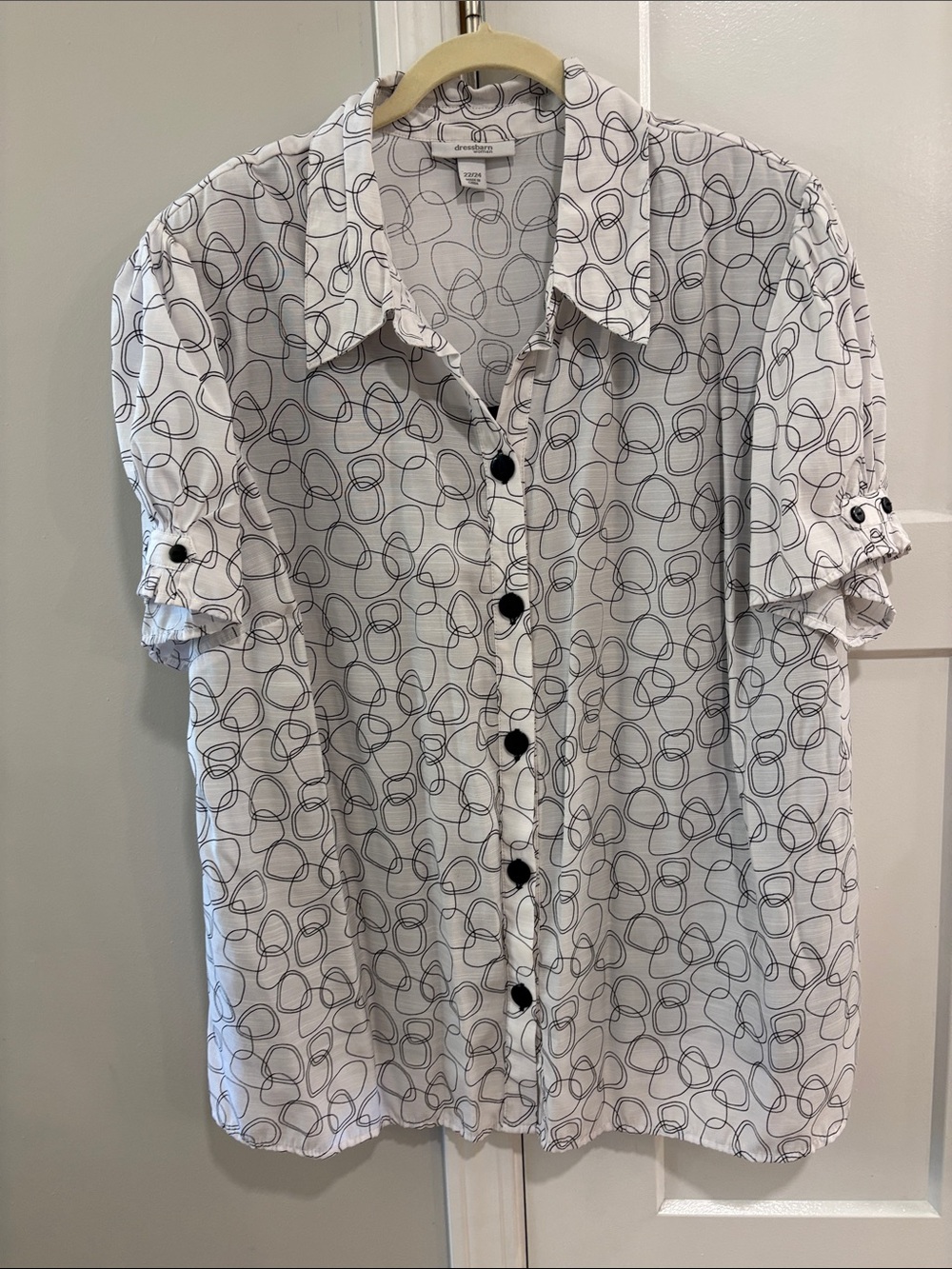 Dress Barn White Short Sleeve Blouse with Black Loop Print